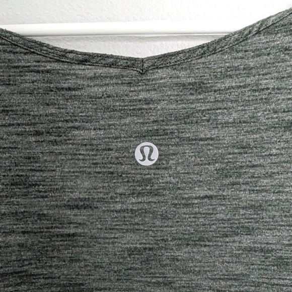 Lululemon Do The Twist Tank Heathered Dark Forest Size 4 - Picture 3 of 6
